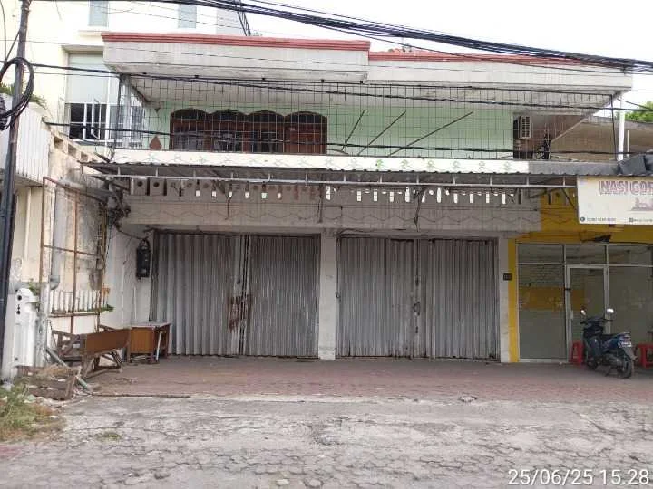 Disewakan Ruko Strategis Hr. Muhammad Surabaya Barat - Image 1
