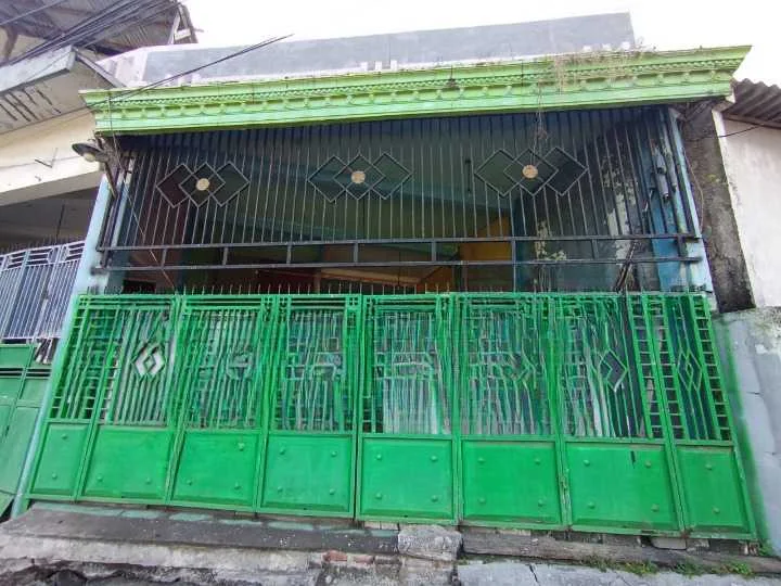 Dijual/Disewakan Rumah Strategis di Bringin Indah Surabaya Barat - Image 1