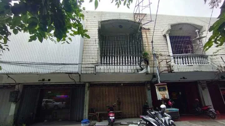 Dijual/Disewakan Ruko 2 Lantai Murah di Darmo Park Wilayah Surabaya Barat