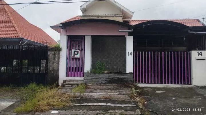 Disewakan Rumah Luas dan Nyaman di Kinibalu Surabaya Pusat