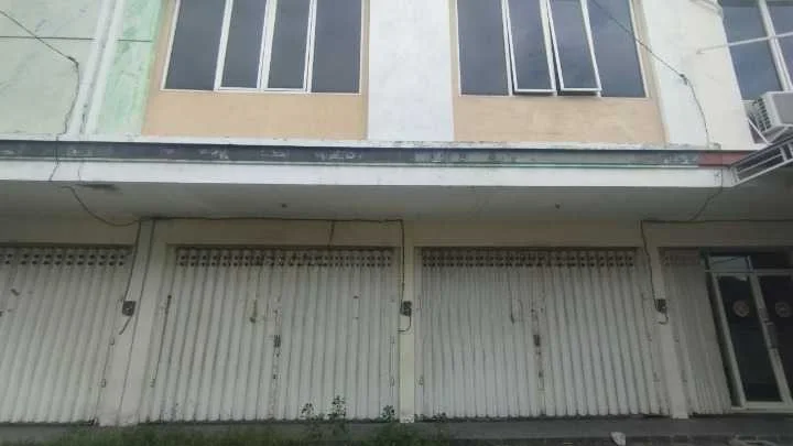 Dijual Ruko Komersial Strategis di Jalan Veteran Kebomas Gresik - Image 1