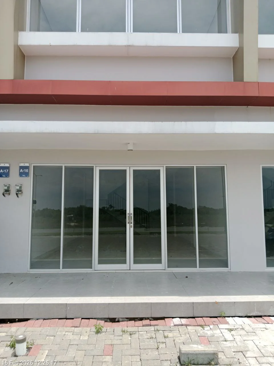 Dijual/Disewakan Ruko Strategis di Kawasan Garnet Place Gresik - Image 1