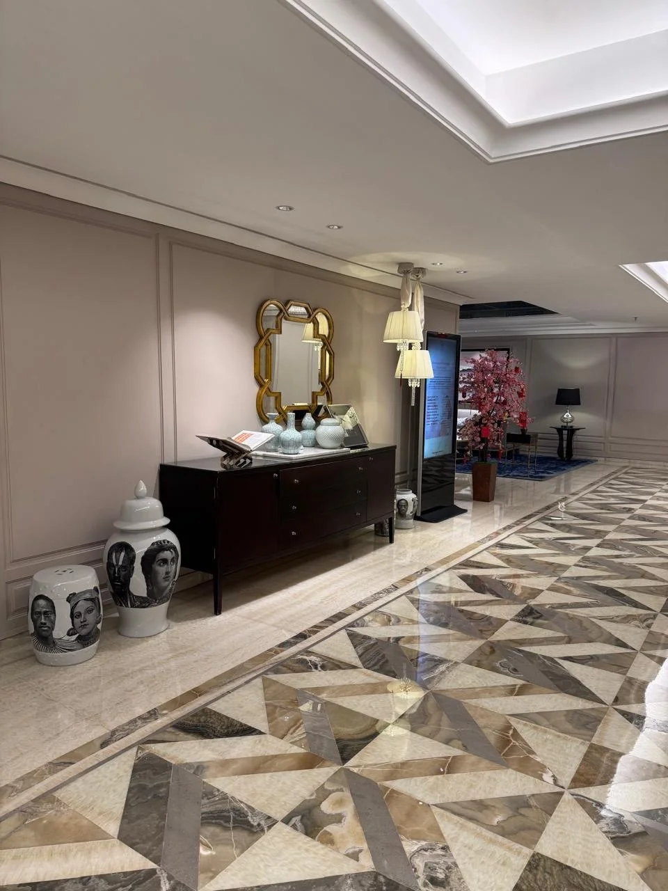 Dijual/Disewakan Apartemen Strategis di The Peak Embong Malang Surabaya Pusat - Thumbnail 4