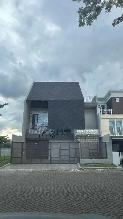 Dijual/Disewakan Rumah Baru Gress Mewah Minimalis di San Antonio Surabaya Timur - Image 1