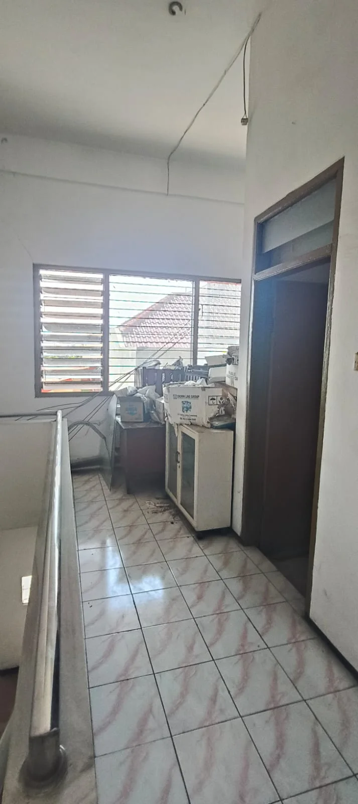 Dijual Ruko 3 Lantai Raya Darmo Permai Selatan Surabaya Barat Strategis Siap Pakai - Thumbnail 2