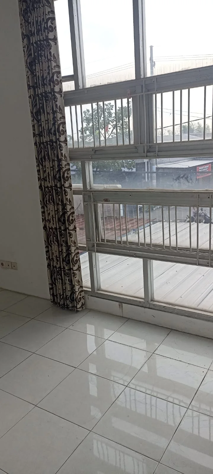 Dijual Ruko Wespoint Sambikerep Surabaya 2 Lantai Harga Nego Strategis Siap Pakai - Thumbnail 3