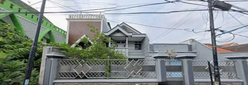 Dijual Rumah Mewah Classic Minimalis Siap Huni di Jl. Petemon Sidomulyo Surabaya Pusat - Image 1