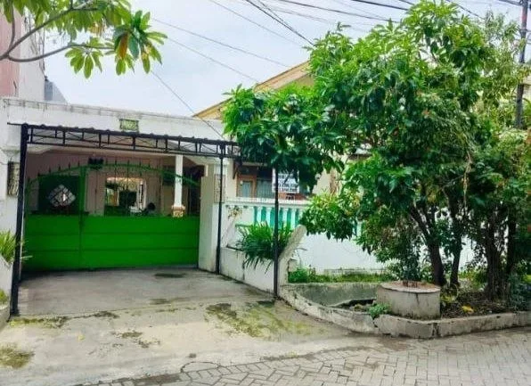 Dijual Rumah Siap Huni di Jalan Gubeng Kertajaya Surabaya Timur