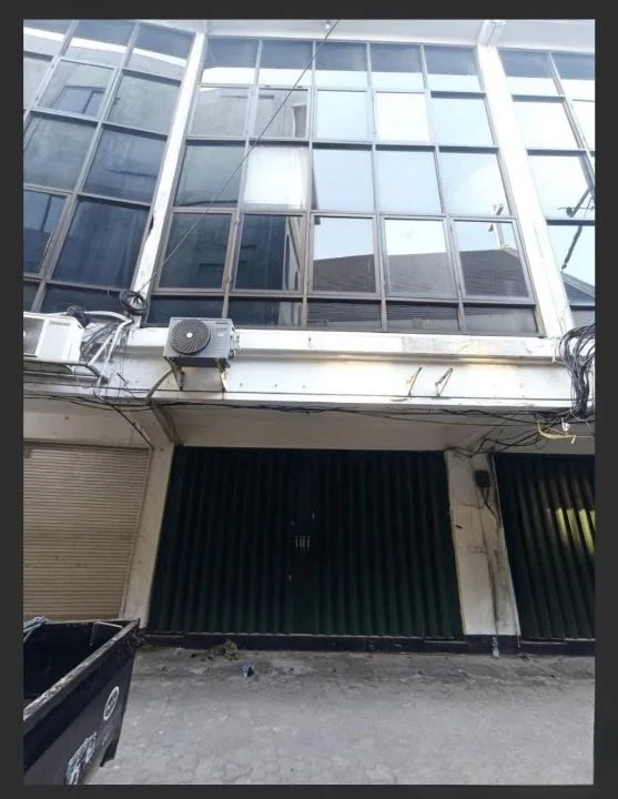 Dijual Ruko Strategis di Jalan Kayoon Surabaya Pusat