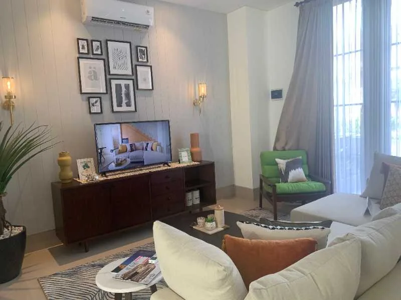 Dijual Rumah American Minimalis Dian Istana Surabaya Barat (bbaa)