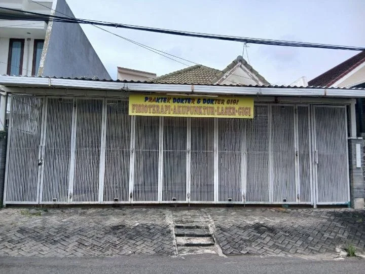 Dijual Rumah Usaha Strategis di Jalan Pucang Anom Timur Surabaya Timur