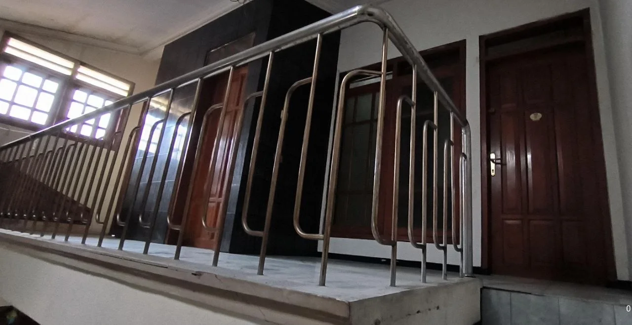 Dijual Rumah Siap Huni di Perumahan Semolowaru Indah Surabaya Timur - Thumbnail 5