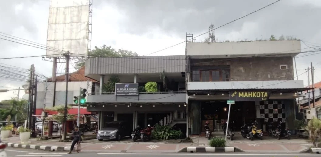 Dijual 2 Ruko Strategis di Jalan Untung Suropati Sidoarjo