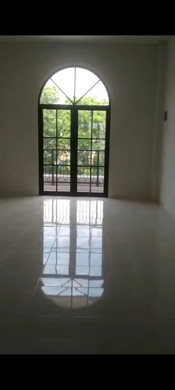 Dijual/Disewakan Ruko Baru Gress 3 Lantai Strategis di Manukan Tama Surabaya Barat - Image 1