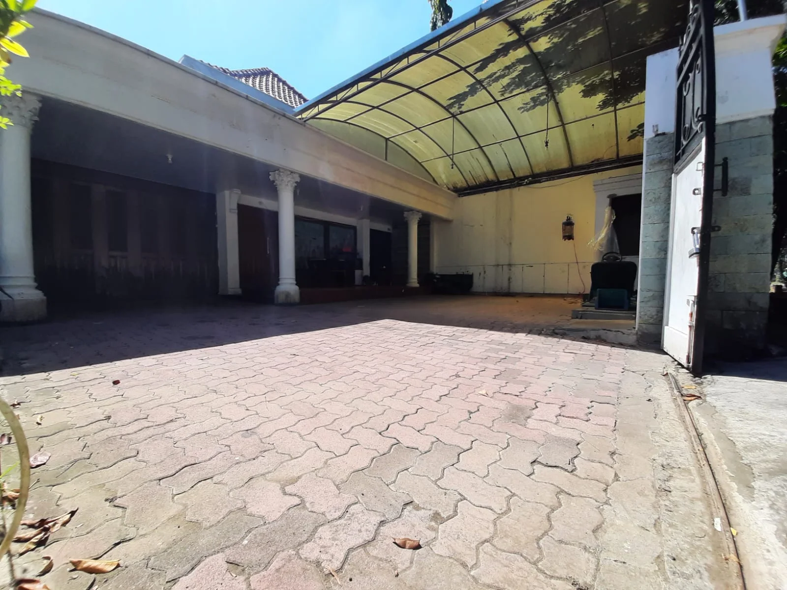 Disewakan Bangunan komersial Srategis Jalan polisi istimewa surabaya pusat - Image 1