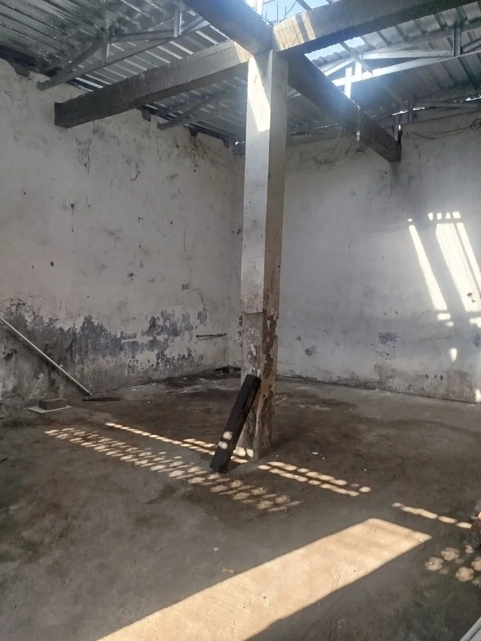 Dijual/Disewakan Ruko Strategis di Jalan Kepatihan Industri Gresik - Thumbnail 2