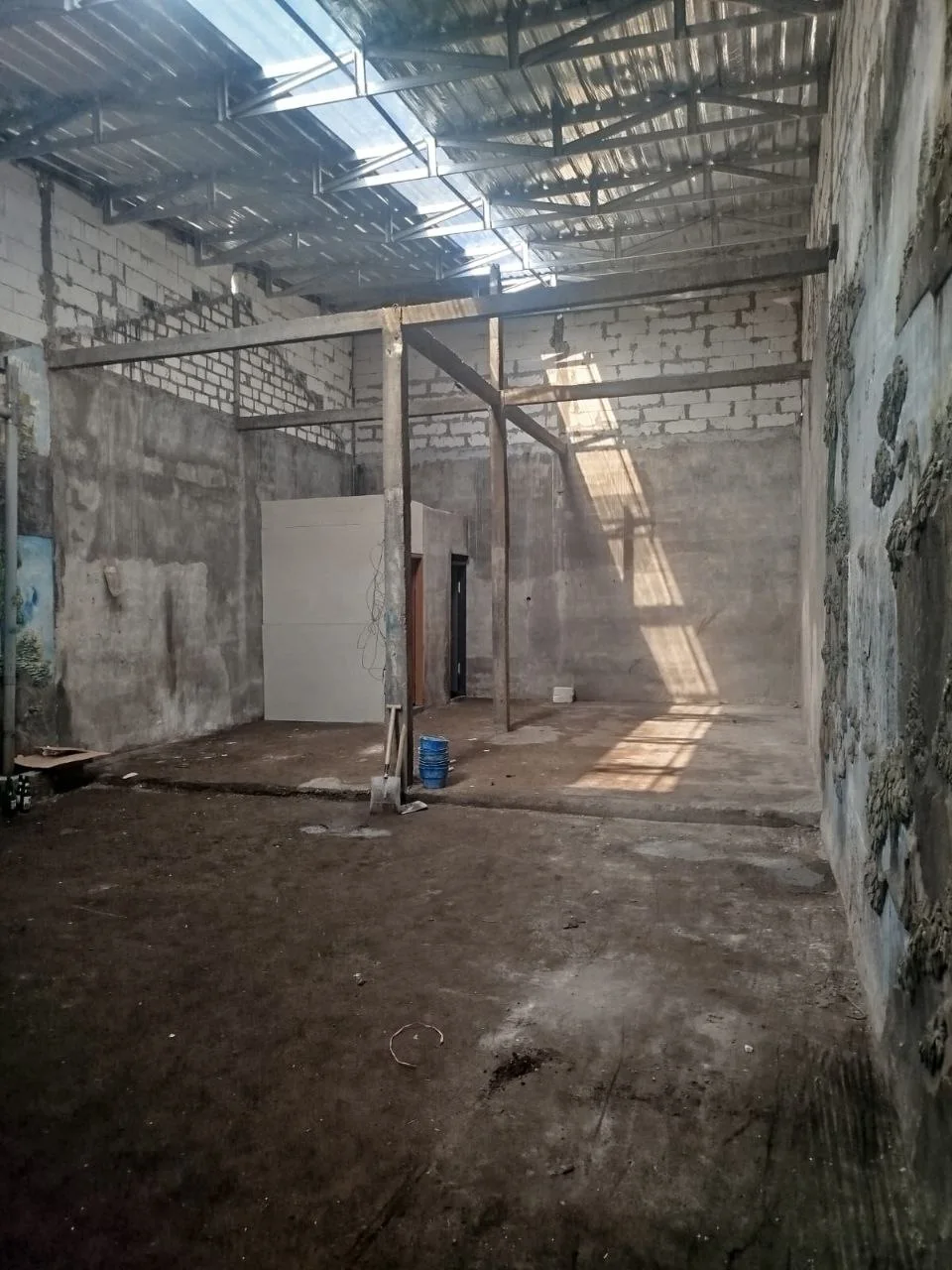 Dijual/Disewakan Ruko Strategis di Jalan Kepatihan Industri Gresik - Thumbnail 4