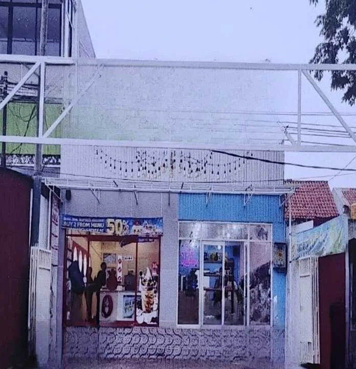 Dijual/Disewakan Ruko 2 Unit Strategis di Jalan Raya Batu Mulia Driyorejo - Image 1