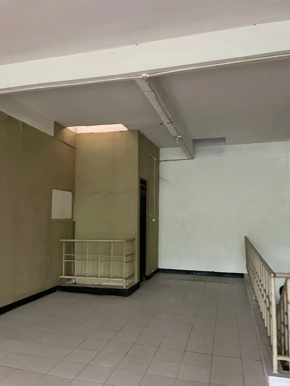 Dijual / Disewakan Ruko Strategis di Kawasan Rungkut Megah Raya, Surabaya Timur - Thumbnail 2