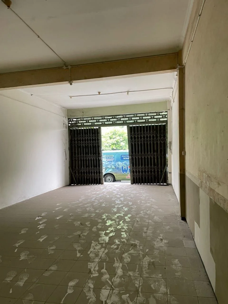Dijual / Disewakan Ruko Strategis di Kawasan Rungkut Megah Raya, Surabaya Timur - Thumbnail 4