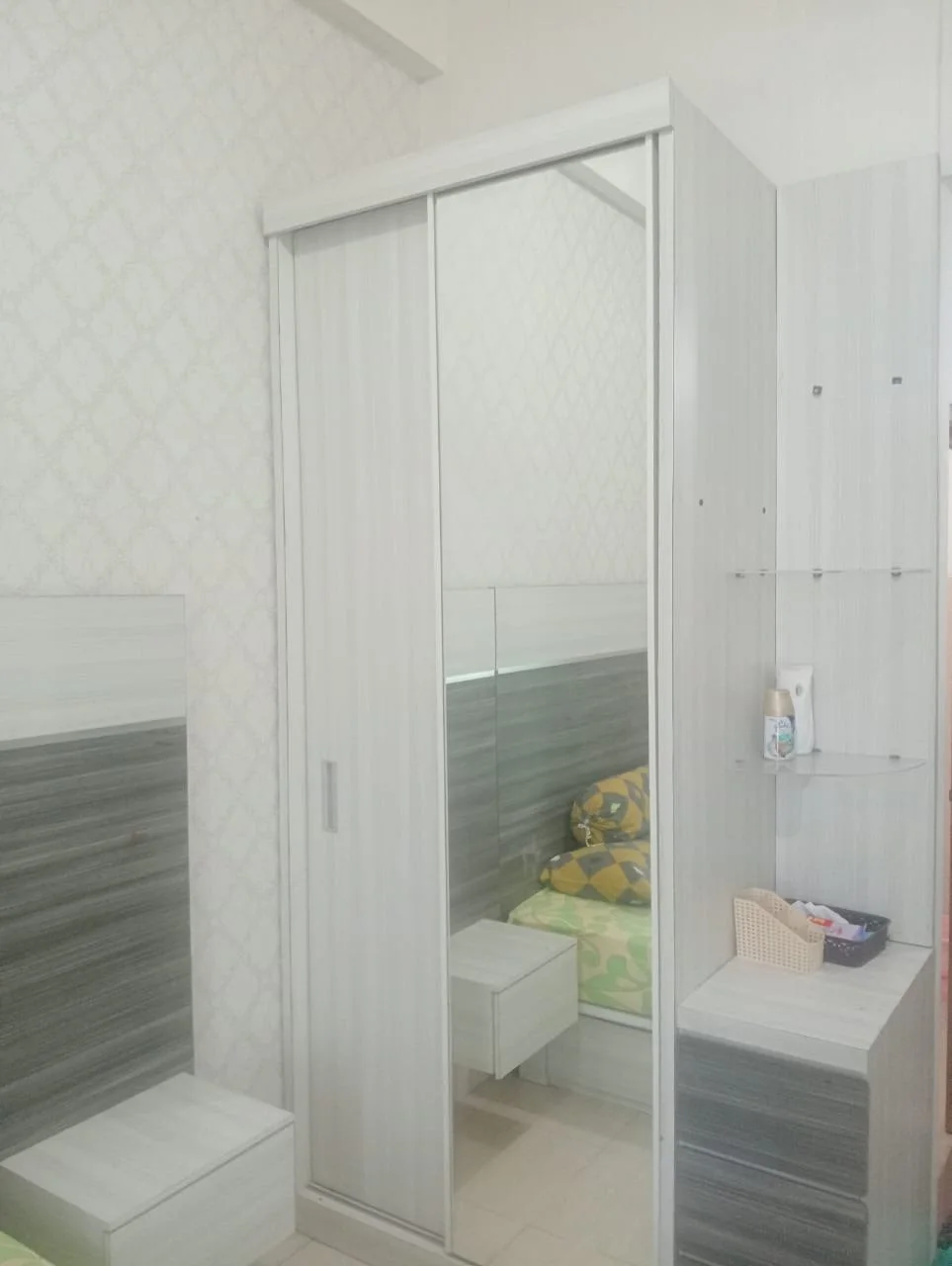 Dijual Apartemen Full Furnished Type Studio Siap Huni di Bale Hinggil Surabaya Timur - Thumbnail 8
