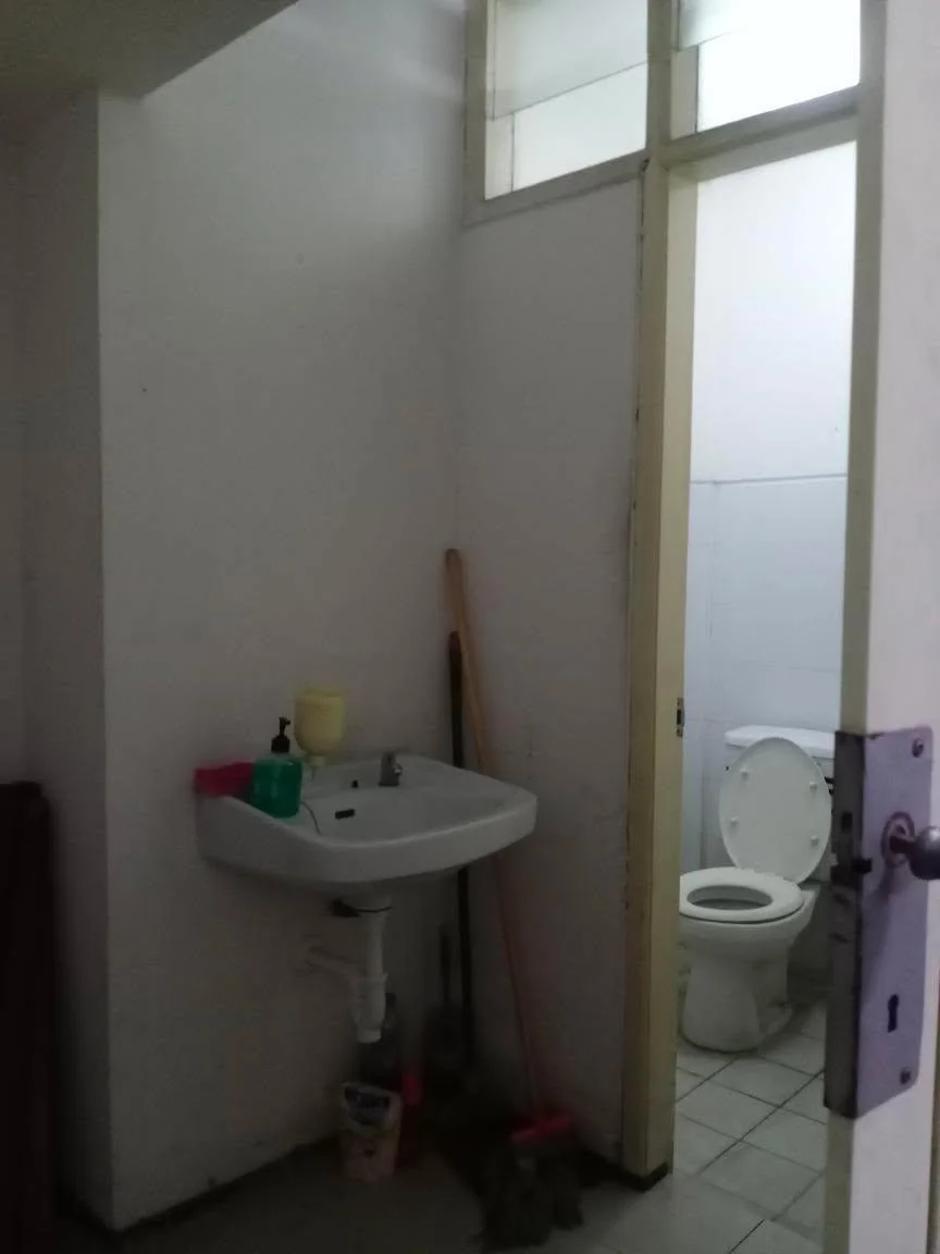 Dijual/Disewakan Unit Ruko Plaza Segi 8 Lokasi Strategis Surabaya Barat - Thumbnail 4