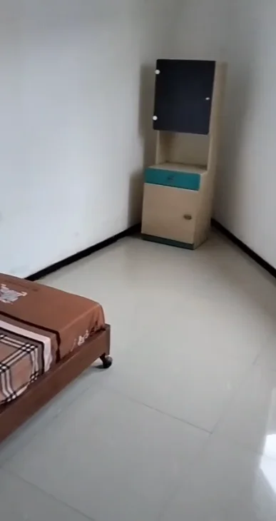 Dijual Rumah 2 Lantai Bisa Untuk Investasi Kos Siap Huni di Kalijudan Barat Surabaya Timur - Thumbnail 5