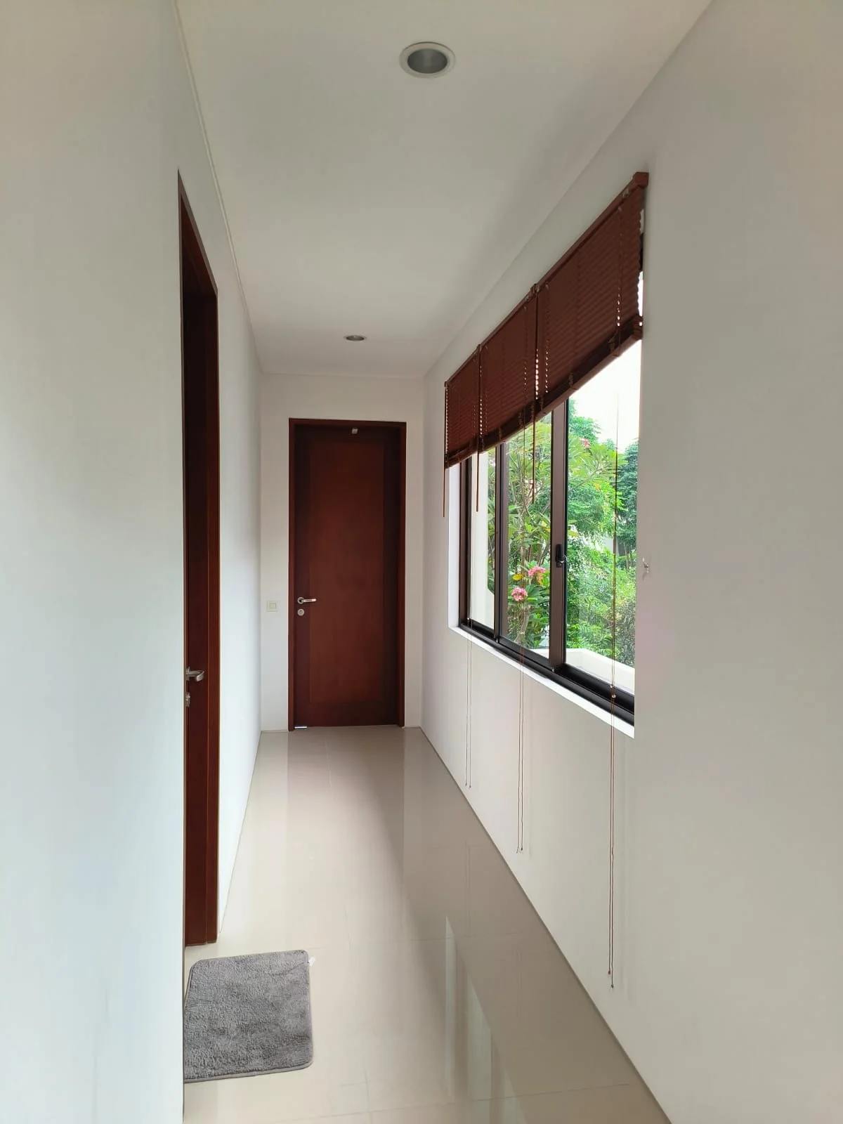 Dijual Rumah Mewah 2 Lantai Graha Natura plus Swimming Pool Lokasi Premium Surabaya Barat - Thumbnail 6