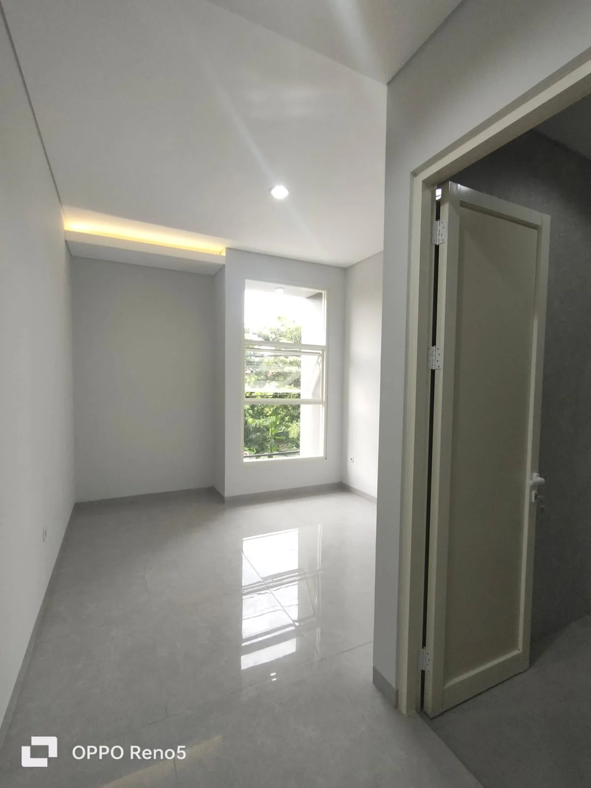 Dijual Rumah Baru 2 Lantai Murah Strategis Manyar Tirtoyoso Surabaya Timur - Thumbnail 8