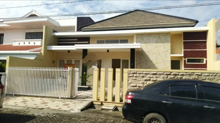 Disewa Rumah Murah Strategis Siap Huni Manyar Tirtoasri Surabaya Timur