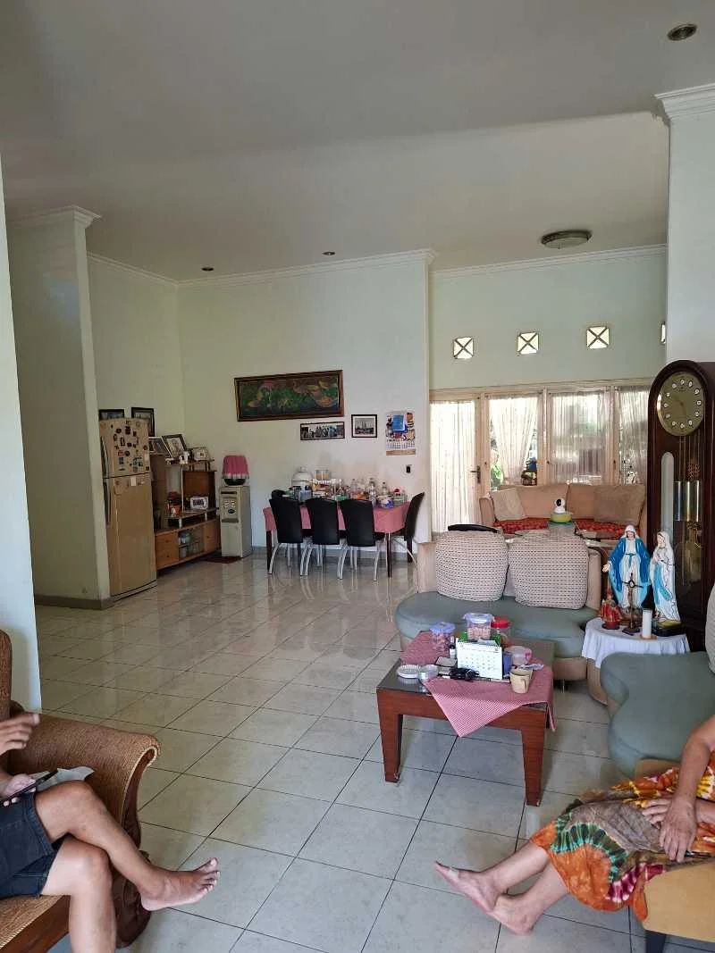 Dijual Rumah Posisi Hook Lokasi Strategis di Jalan Tangkuban Prahu Surabaya Pusat - Thumbnail 4