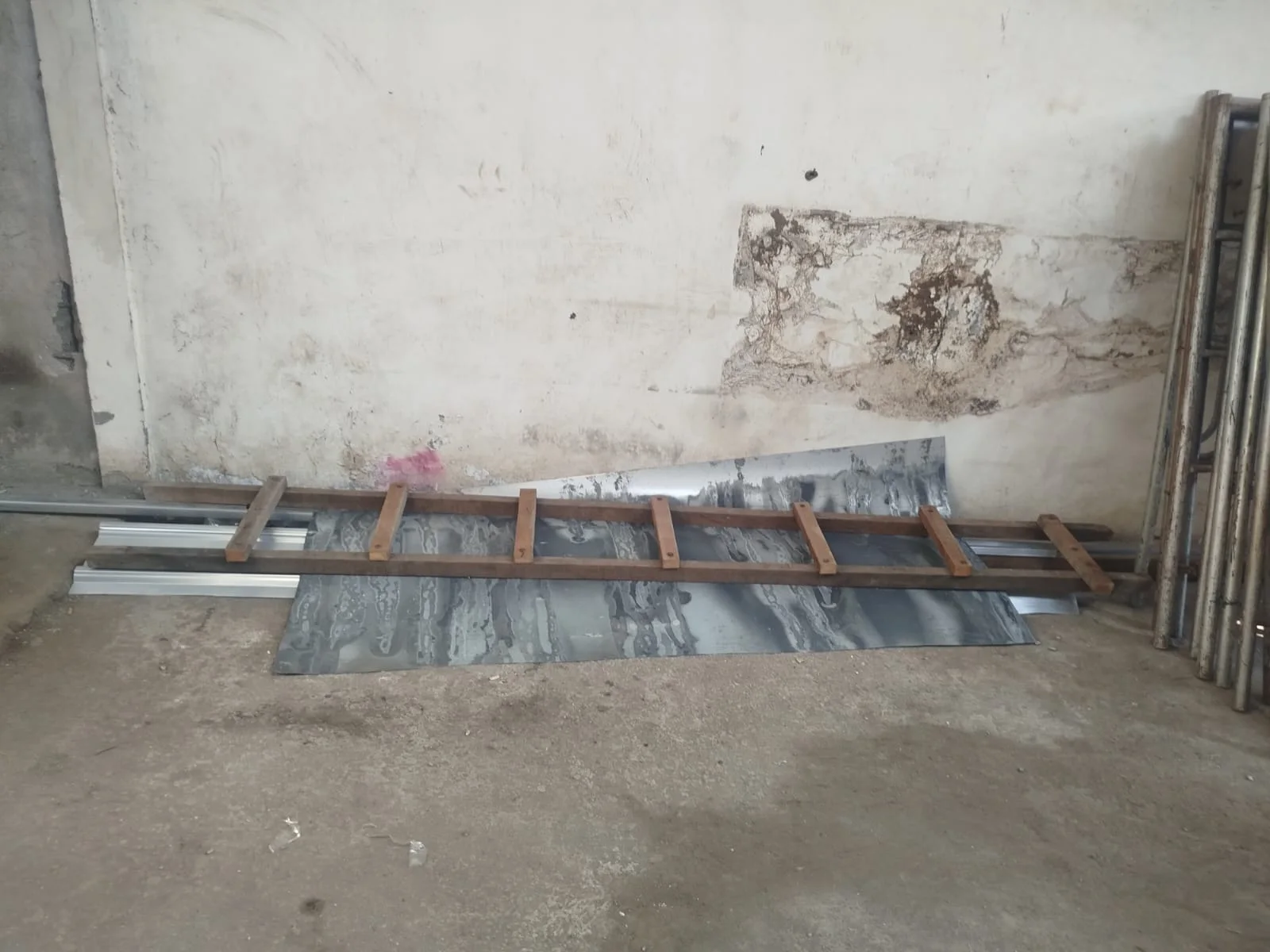 Dijual/Disewa Gudang Murah Strategis Kepatihan Industri Gresik - Thumbnail 2