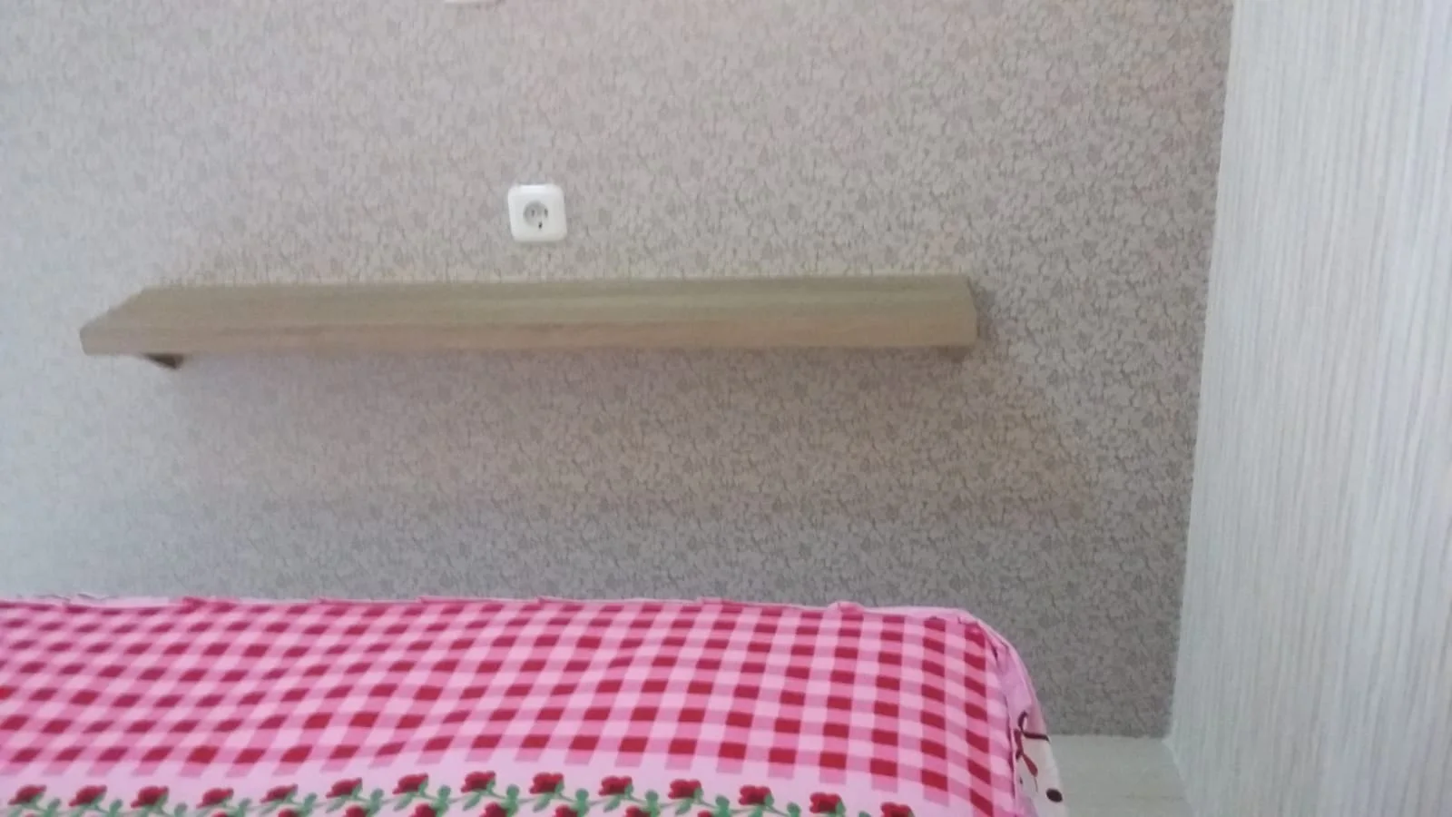 Disewa Apartemen Bale Hinggil 2 BR Furnish Surabaya Timur - Thumbnail 3