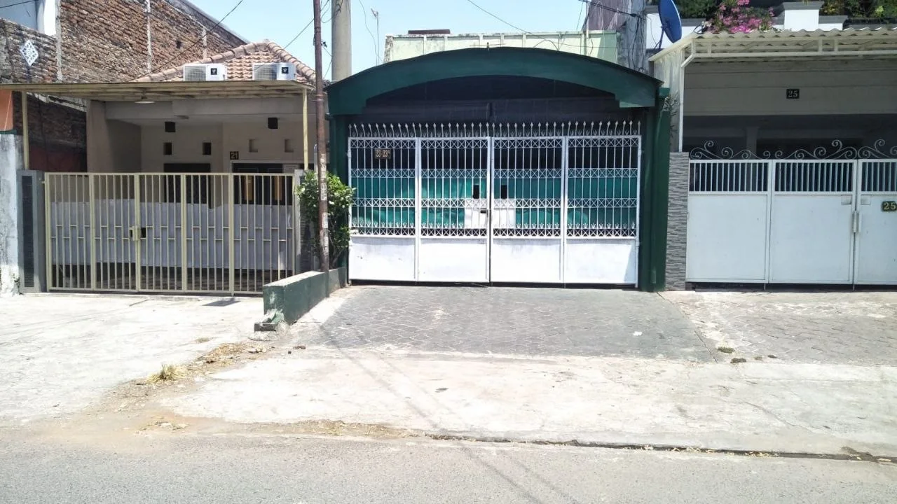 Dijual Rumah Kos Stategis di Jalan Legundi Surabaya Pusat
