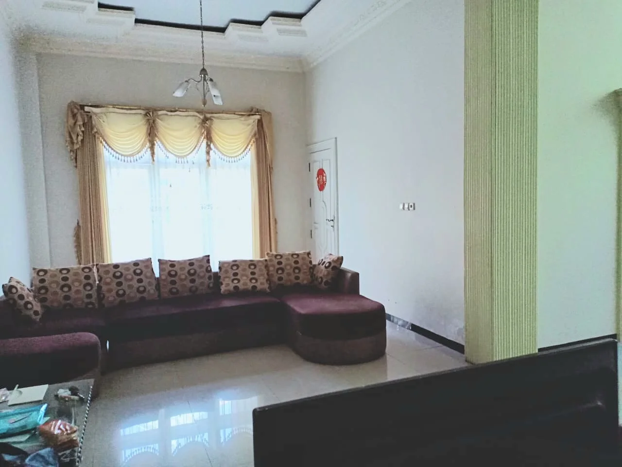 Dijual Rumah Nyaman 6 KT Classic Premium Strategis Akases Mudah di Kawasan Citraland Utama Surabaya Barat - Thumbnail 4