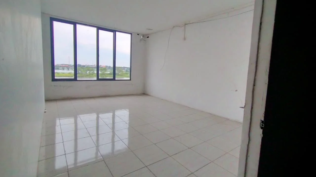 Dijual Gudang Strategis Siap Pakai di Prambanan Bizland Cerme Gresik - Thumbnail 5