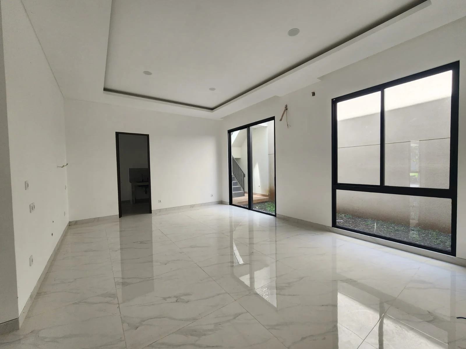 Dijual Rumah Baru Minimalis di Woodland Citraland Surabaya Barat