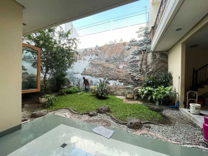 Dijual Rumah Premium Lokasi Strategis Manyar Jaya Surabaya Timur - Thumbnail 6