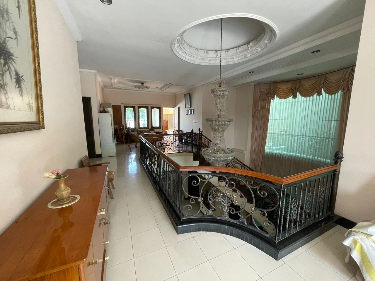 Dijual Rumah Premium Lokasi Strategis Manyar Jaya Surabaya Timur - Thumbnail 7