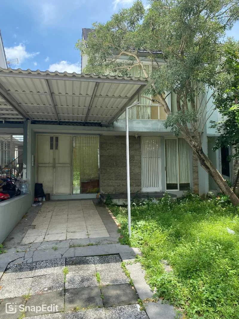Disewakan Rumah Nyaman Siap Huni di Citraland Utama Somerset Surabaya Barat - Image 1