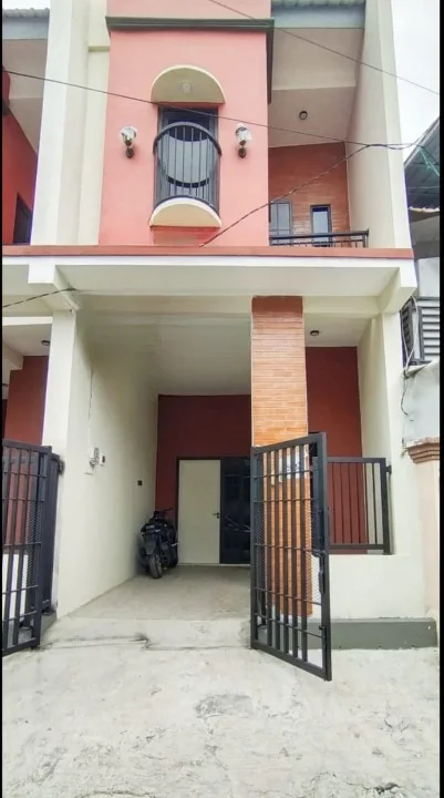 Dijual Rumah Baru Murah 2 lantai Di Bawah 1 M Pisces Surabaya Timur