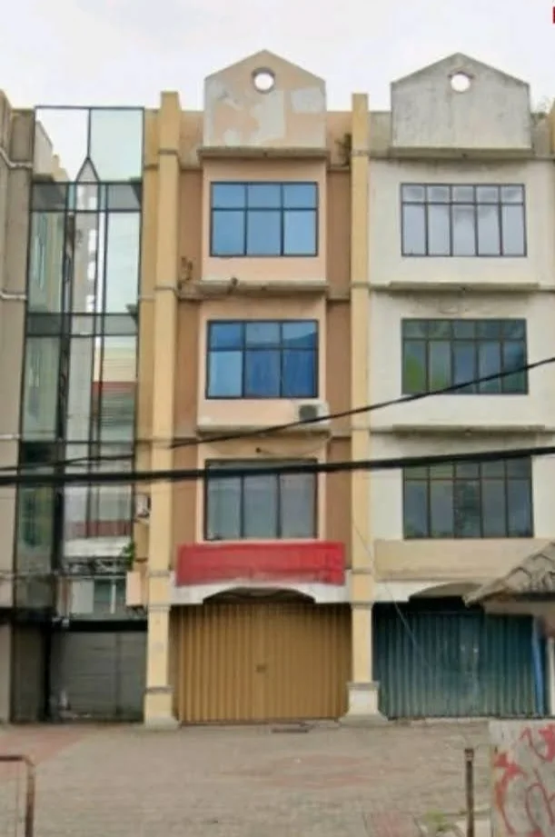 Dijual Ruko 4 Lantai Lokasi Strategis di Jalan Bunguran Surabaya Utara - Image 1