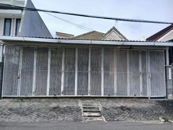 Jual Rumah Usaha Pucang Anom Lokasi Strategis Surabaya