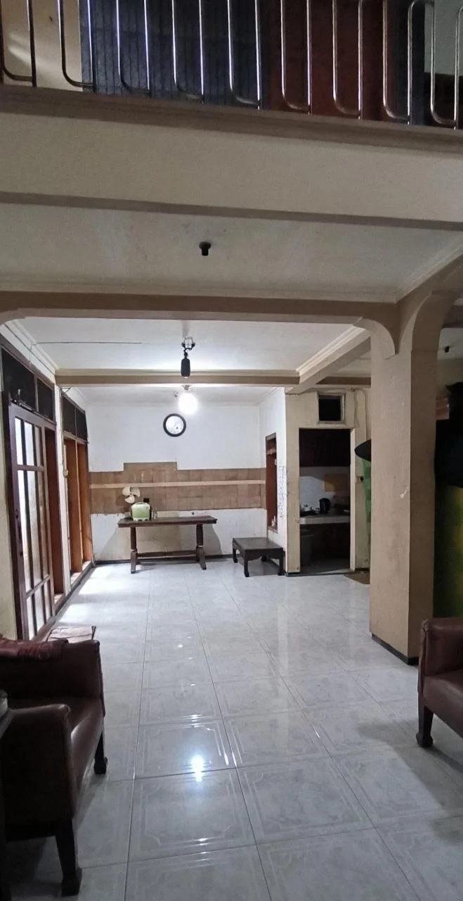 Dijual Rumah 2 Lantai Siap Huni Semolowaru Indah Surabaya Timur - Thumbnail 4