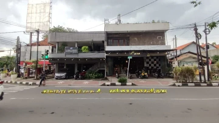 Jual Ruko 2 Jejer Jalan Untung Suropati Lokasi Komersial Strategis Sidoarjo