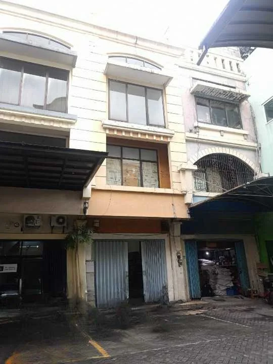 Disewakan Ruko Strategis Cocok Buat Usaha di Panji Makmur Surabaya Timur - Thumbnail 5