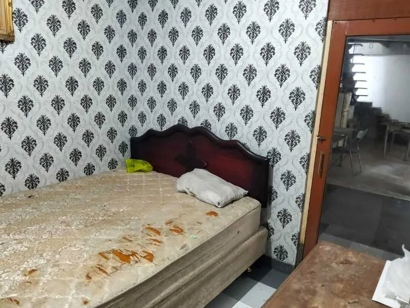 Dijual Rumah Hitung Tanah dan Lokasi Strategis di Raya Wisma Pagesangan Surabaya Selatan - Thumbnail 3