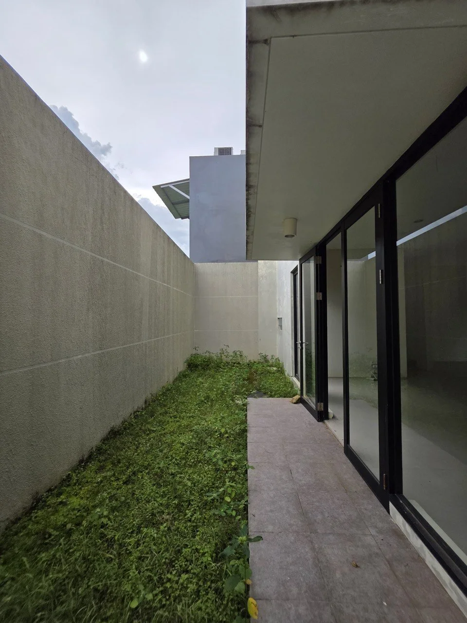 Dijual Rumah Lake View di Northwest Lake Citraland Surabaya Barat - Thumbnail 4