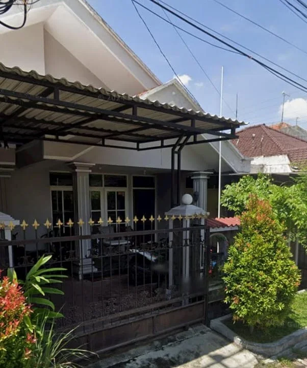 Jual Rumah 2 Lantai Siap Huni Manyar Tirtoyoso Surabaya
