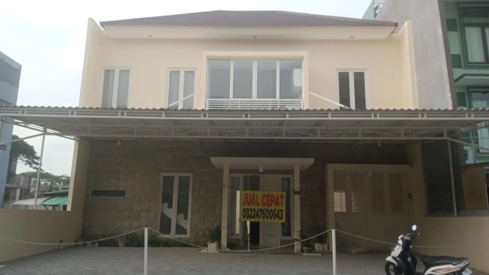 *Dijual Rumah hunian di Waterfront Citraland Surabaya Barat*